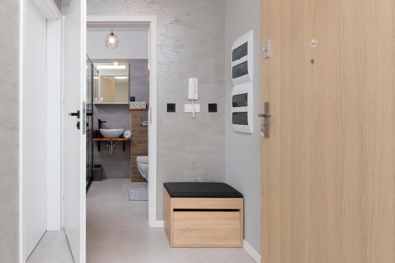 Gdynia Nasypowa Apartments With Parking By Noclegi Renters Exterior foto